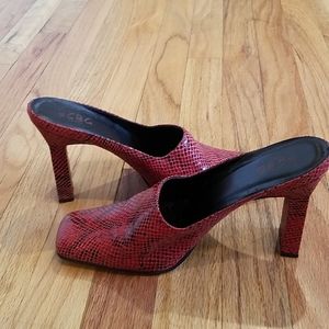 Bcbg Paris vintage heels